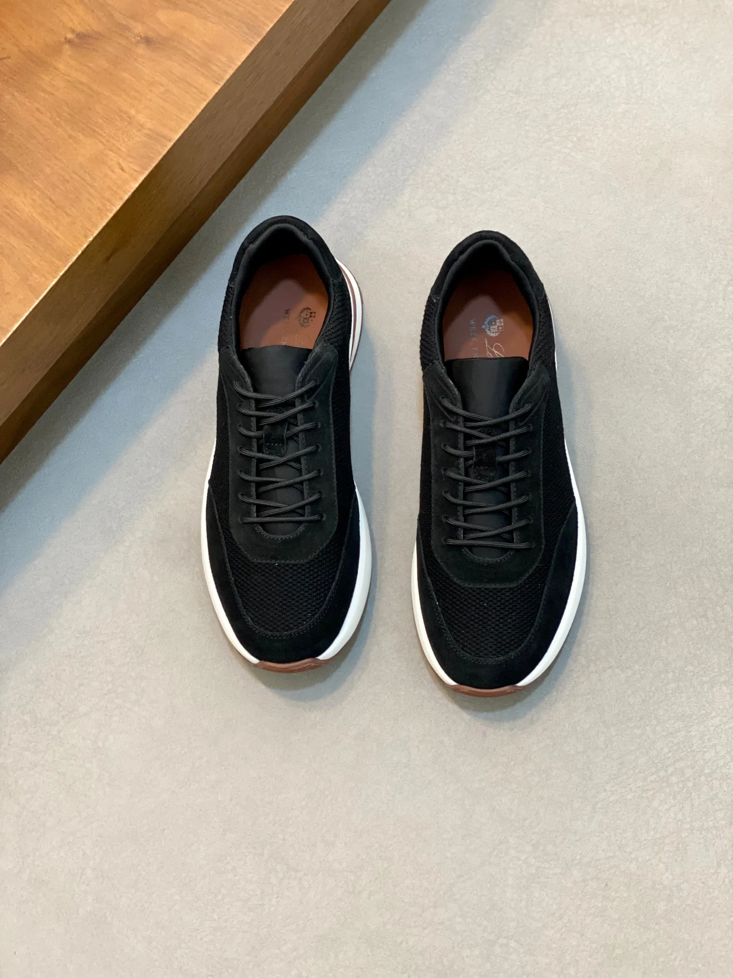 Factory price: 480💰 Loro Piana - Classic casual shoes, men's lace-up casual shoes and sneakers, high-quality lightweight and comfortable fabrics, suitable for outdoor leisure, the color scheme is young and energetic, and it looks great with sportswear or casual suits! Code number: 38-44 (45, 46, can be customized)